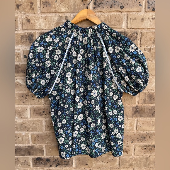 entro Navy Floral Puff-Sleeve Ruffle Blouse Size Large - Picture 4 of 8